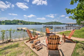 Stellar Waterfront Home Less Than 5 Mi to Natl Park!